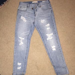 Distressed boyfriend jeans